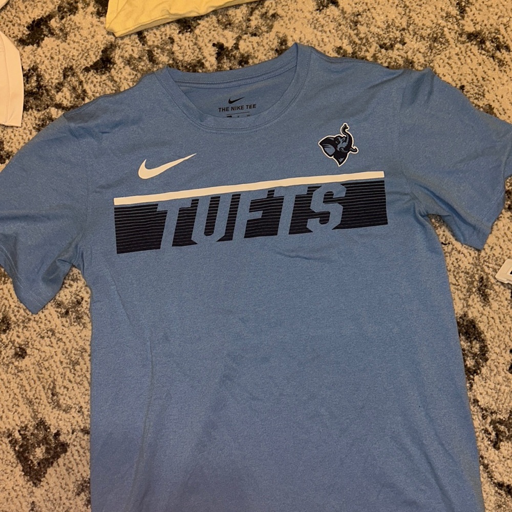 Nike Dri-Fit Tufts T-shirt